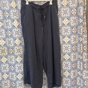 NWT gray tie waist casual pants